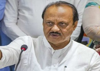 অজিত পাৱাৰৰ NCPৰ পৰা পদত্যাগ ৪ জ্যেষ্ঠ নেতাৰ; শাৰদ পাৱাৰ গোটত যোগদানৰ সম্ভাৱনা,চৰ্চাত ছগন ভূজবলৰো নাম