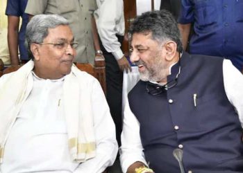ব্যক্তিগত খণ্ডৰ চাকৰিত স্থানীয় লোকৰ বাবে ১০০% পৰ্যন্ত সংৰক্ষণৰ বিধেয়ক গৃহীত কৰিলে কৰ্ণাটক মন্ত্ৰীসভাই