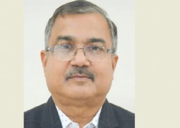 গিৰিজানন্দ চৌধুৰী বিশ্ববিদ্যালয়ৰ উপাচাৰ্য কন্দৰ্প দাসে লাভ কৰিলে অনবদ্য ৰাছিয়ান সন্মান