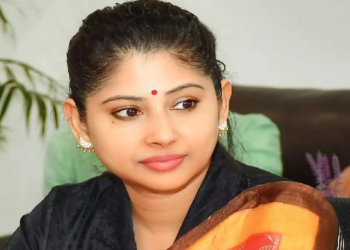 বিশেষভাৱে সক্ষম লোকক অপমানৰ অভিযোগ; সমালোচনাৰ কেন্দ্ৰত এগৰাকী আই এ এছ বিষয়া