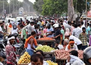 ৭ বছৰত দেশৰ আধা সংখ্যক ৰাজ্যত অসংগঠিত খণ্ডত লাখ লাখ লোকে হেৰুৱাইছে জীৱিকা; অসমত হেৰুৱালে ৪ লাখ ৯৪হাজাৰজনে