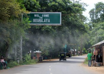অনুকৰণীয়! স্বচ্ছতা ৰক্ষাৰ বাবে দেওবাৰে পৰ্যটক নিষিদ্ধ কৰিলে মেঘালয়ৰ পূব খাচী পাহাৰীয়া গাঁৱে