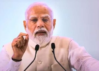 ‘মহিলা নিৰ্যাতনৰ গোচৰৰ শীঘ্ৰে বিচাৰ বিচাৰো’- মুখ্য ন্যায়াধীশৰ কাষত নৰেন্দ্ৰ মোদীৰ মন্তব্য