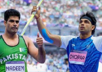 নীৰজৰ স্বৰ্ণ পদক আজুৰি নিলে আৰ্ছাদে! ৰূপৰ পদক লাভ কৰিও অলিম্পিকত ইতিহাস ভাৰতীয়ৰ