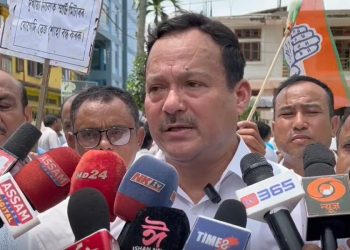 নন্দিতা গাৰ্লোছাৰ পদত্যাগৰ দাবী : স্মাৰ্ট মিটাৰৰ বিৰুদ্ধে শিৱাসাগৰত কংগ্ৰেছৰ উত্তাল প্ৰতিবাদ