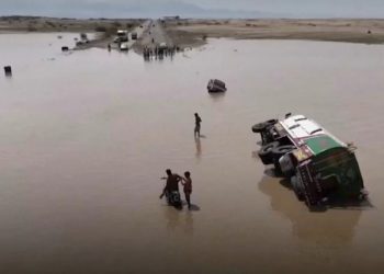য়েমেনত প্ৰবল বৃষ্টিপাত : বাঢ়নি পানীত এতিয়ালৈকে প্ৰাণ গ’ল ৮৪ জনৰ