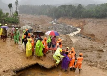 তিনিদিনত উদ্ধাৰ ২৭৬ টা মৃতদেহ! ৱায়ানাডত এতিয়াও বহু সন্ধানহীন; ধ্বংসাৱশেষৰ মাজত চলিছে অবিৰত অভিযান