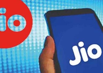 বিনামূলীয়াকৈ এবছৰৰ Jio ৰিচাৰ্জ! এই সুযোগ আপুনিও পাবলৈ পঢ়ক এই প্ৰতিবেদন