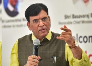 অৱসৰপ্ৰাপ্ত খেলুৱৈসকলক ৰিছেট প্ৰগ্ৰেমৰ বাবে আবেদন কৰিবলৈ আহ্বান জনাইছে ড° মনসুখ মাণ্ডবিয়াই