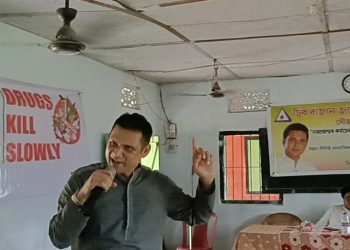 তিনিচুকীয়াত ড্ৰাগছৰ বিৰুদ্ধে যুৱ তথা ছাত্ৰৰ উজ্জীৱিতকৰণ সন্দৰ্ভত ড° দিব্যজ্যোতি শইকীয়াৰ প্ৰেৰণাত্মক অনুষ্ঠান
