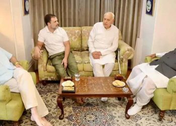 চাৰিজন নিৰ্দলীয়ৰ সমৰ্থন; কাশ্মীৰত একক সংখ্যাগৰিষ্ঠতা স্পৰ্শ নেশ্যনেল কনফাৰেন্সৰ, সংগী হ’ব কংগ্ৰেছ