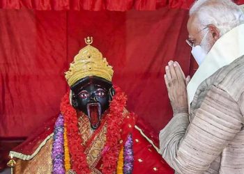 প্ৰধানমন্ত্ৰী মোদীয়ে দান কৰা দেৱী কালীৰ সোণৰ প্ৰলেপযুক্ত মুকুট চুৰি!