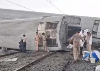 তামিলনাডুৰ এক্সপ্ৰেছ আৰু মালবাহী ট্ৰেইনৰ সংঘৰ্ষত! ১৯জন আহত, ১৩টা ডবা লাইনচ্যুত
