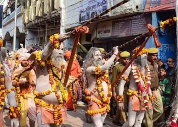 প্ৰয়াগৰাজৰ মহাকুম্ভ মেলাত মুছলমান দোকানী নিষিদ্ধ কৰাৰ দাবী সাধু-সন্তসকলৰ