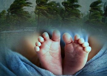 ধ্বংসৰ বিভীষিকাৰ মাজতেই সৃষ্টিৰ বীজ!’ডানা’ৰ ত্ৰাসৰ মাজত ওড়িশাৰ সাহায্য শিবিৰত জন্ম ১৬০০ শিশুৰ
