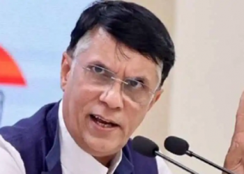 ১০ হাজাৰ কোটিৰ দুৰ্নীতিৰ অভিযোগ, কংগ্ৰেছৰ আক্ৰমণৰ সন্মুখীন মহাৰাষ্ট্ৰৰ মিত্ৰজোঁট চৰকাৰ