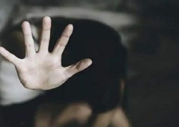 কানপুৰত চিকিৎসালয়ত কৰ্মৰত অৱস্থাতে নাৰ্ছক কোঠাত আবদ্ধ কৰি ‘ধ*ৰ্ষণ’! গ্ৰেপ্তাৰ সঞ্চালক