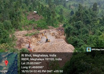 অসম- মেঘালয় সীমান্তত অব্যাহত অবৈধ শিল খনন! পৰিবেশৰ প্ৰতি অহা ভাবুকিত উদ্বিগ্ন ক্লাব আৰু ৰাইজ