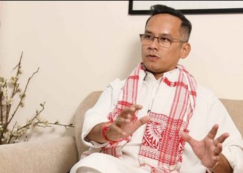 যোৰহাটৰ হিৰ’ গৌৰৱ গগৈ বিহালীত হ’ল জিৰ’ : বিহালীৰ ধাবাত চাহ খোৱা নহ’ল গগৈৰ