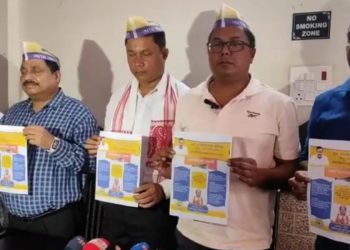 বিহালী সমষ্টিৰ ৰাইজৰ বাবে কেজৰিৱালৰ ৫ টা গেৰাণ্টি : কংগ্ৰেছ – বিজেপিক একেটা মুদ্ৰাৰ ইপিঠি- সিপিঠি আখ্যা মনোজ ধানোৱাৰৰ