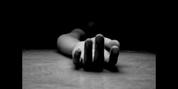 পাৰ্চেল আতংক! বাকচ খুলি ভয়ত কঁপি উঠিল মহিলা…