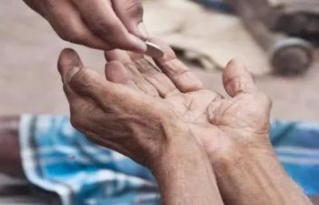 ভিক্ষাৰীক সহায় কৰিলে দাখিল কৰা হ’ব এজাহাৰঃ ১ জানুৱাৰীৰ পৰা কাৰ্যকৰী হ’ব এই নিয়ম, কিন্তু ক’ত?