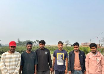 গো মাংসৰে পিকনিক খাই সামাজিক মাধ্যমত প্ৰচাৰঃ ৬ জনক গ্ৰেপ্তাৰ মহানগৰ আৰক্ষীৰ