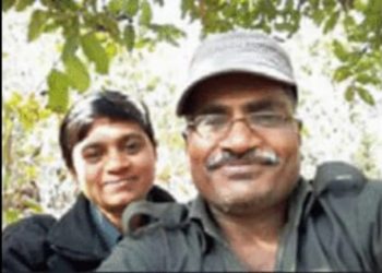 এটা পেলনীয়া ফোন আৰু পত্নীয়ে তোলা এখন ছেলফীয়েই কাল হ’ল মাওবাদী নেতা জয়ৰাম ৰেড্ডীৰ