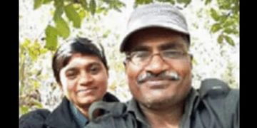 এটা পেলনীয়া ফোন আৰু পত্নীয়ে তোলা এখন ছেলফীয়েই কাল হ’ল মাওবাদী নেতা জয়ৰাম ৰেড্ডীৰ