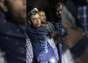অৱশেষত গ্ৰেপ্তাৰ ছেইফ আলী খানক ছুৰীকাঘাত কৰা দুষ্কৃতিকাৰীঃ মুম্বাইতে থকা অপৰাধী বিচাৰি বহিঃৰাজ্য চলাথ আৰক্ষীৰ