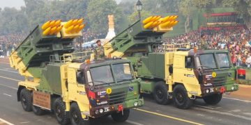 প্ৰতিৰক্ষা মন্ত্ৰালয়ৰ ১০ হাজাৰ কোটিৰ সামৰিক চুক্তি! আৰু অধিক শক্তিশালী কৰা হ’ব ৰকেট লঞ্চাৰ ‘পিনাকা’ক