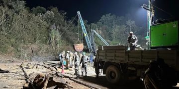উমৰাংছ’ৰ কয়লাখনিৰ পৰা ডেৰমাহ পাছত উদ্ধাৰ ৫জন শ্ৰমিকৰ মৃতদেহ!