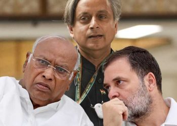 ৰাজনীতিৰ কলীয়া ডাৱৰে ঢাকিছে ‘অপাৰেচন সিন্দূৰ’ক ! কংগ্ৰেছৰ তালিকা অগ্ৰাহ্য কৰি শশী থাৰুৰক প্ৰতিনিধি নিযুক্তি