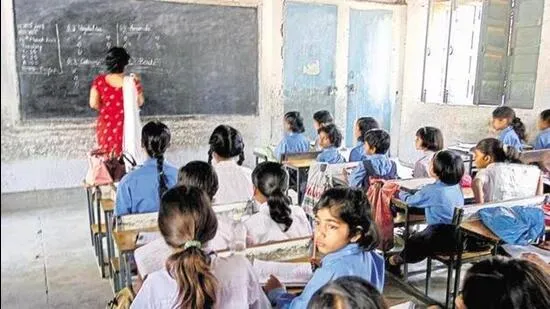 অসমত বিলুপ্ত হ’ল ৯৪৪টা নিম্ন স্নাতক শিক্ষকৰ পদ! শিক্ষা বিভাগৰ গুৰুত্বপূৰ্ণ সিদ্ধান্ত
