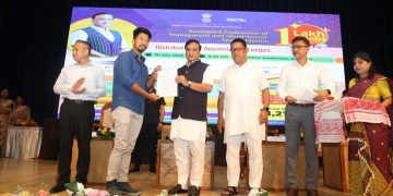 উচ্চ (কাৰিকৰী) শিক্ষা বিভাগৰ অধীনত ৩৪২ গৰাকী প্ৰাৰ্থীক নিযুক্তি-পত্র প্রদান মুখ্যমন্ত্ৰীৰ