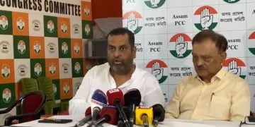 অসমলৈ অসুস্থ গীৰ গাই অনাৰ বাবে জগৰীয়া কোন? গৰুখুঁটি প্ৰকল্পৰ কেলেংকাৰীৰ চিবিআই তদন্ত বিচাৰিলে কংগ্ৰেছে