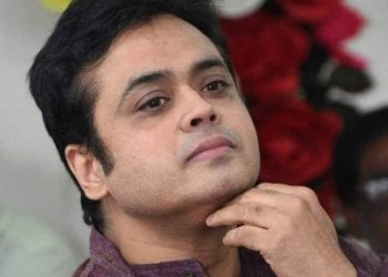 স্বতন্ত্ৰ সাংবাদিকৰ মুখ বন্ধ কৰিবলৈ উঠি-পৰি লাগিছে হিমন্ত! সাংবাদিক অভিষাৰ শৰ্মাৰ বিৰুদ্ধে ৰুজু গোচৰ অসম আৰক্ষীৰ