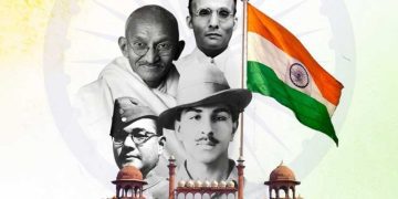 গান্ধী-নেহৰু-পেটেলক উপেক্ষা কৰাৰ অভিযোগ! স্বাধীনতা দিৱসৰ পোস্টাৰৰ শীৰ্ষত সাৱৰকাৰৰ ফটো