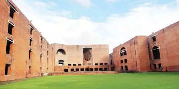 গুৱাহাটীত স্থাপন হ’ব ইণ্ডিয়ান ইনষ্টিটিউট অৱ মেনেজমেণ্ট! সেউজ সংকেত কেন্দ্ৰীয় কেবিনেটৰ