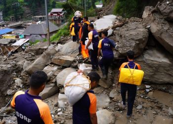 হিমাচল প্ৰদেশ: ডাৱৰ বিস্ফোৰণ আৰু ক্ষন্তেকীয়া বানপানীৰ বাবে ৩০০ৰো অধিক পথ বন্ধ, সতৰ্কবাণী জাৰি কৰা হৈছে ৩ খন জিলাত
