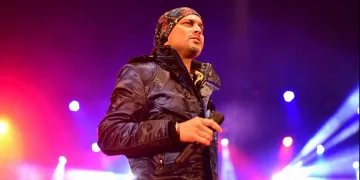 জুবিনলৈ শ্ৰদ্ধাঞ্জলিঃ টিআৰপিৰ কাৰণে ভুৱা খৱৰ ‘প্ৰাগ নিউজ’ৰ! ক্ষুব্ধ ভূটান নৃপতি