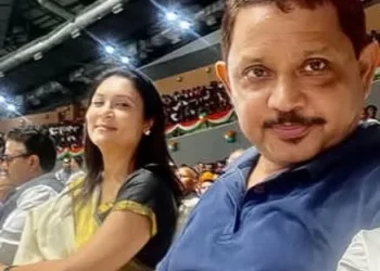 নৰ্থ-ইষ্ট ফেষ্টিভেলৰ ফেশ্বন শ্ব’ত ৰিণিকি ভূঞা শৰ্মাৰ মুগা কাপোৰৰ ব্ৰেণ্ডৰ প্ৰমোচনঃ কংগ্ৰেছ মুখপাত্ৰৰ দাবী