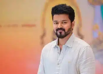 দলীয় সমাবেশত পদপিষ্ট হৈ মৃত্যু হোৱাসকলৰ পৰিয়াললৈ ২০ লাখ টকাৰ সাহাৰ্যৰ ঘোষণা বিজয় থালাপথীৰ