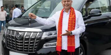 ক্ষমতালৈ অহাৰ পাছতে হাগ্ৰামাই কিনিলে কোটিটকীয়া গাড়ী, প্ৰায় ৩৩ খনৰো অধিক বাহনৰ গৰাকী হ’ল মহিলাৰী দম্পতী