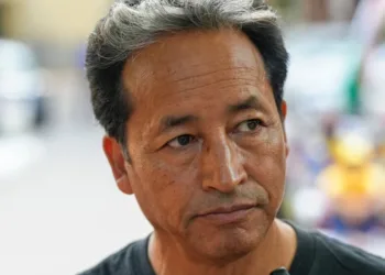 ‘শান্তি আৰু ঐক্য বজাই ৰাখক’- সোনম ৱাংচুকৰ জেলৰ পৰাই অহিংসাৰ বাৰ্তা