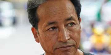 ‘শান্তি আৰু ঐক্য বজাই ৰাখক’- সোনম ৱাংচুকৰ জেলৰ পৰাই অহিংসাৰ বাৰ্তা