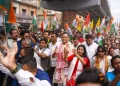 মনোনয়ন দাখিলৰ অন্তিম দিনা কংগ্ৰেছৰ ব্যাপক শক্তি প্ৰদৰ্শন: বিশাল সমদলৰে যোৰহাটত গৌৰৱ গগৈ মনোনয়ন দাখিল