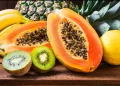 হজম শক্তি বৃদ্ধি আৰু পেটৰ সমস্যা দূৰ কৰিবলৈ খাদ্য তালিকাত অন্তৰ্ভুক্ত কৰক এই তিনিবিধ ফল