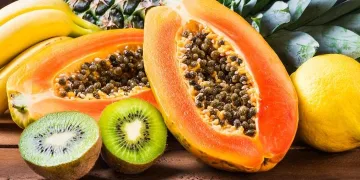 হজম শক্তি বৃদ্ধি আৰু পেটৰ সমস্যা দূৰ কৰিবলৈ খাদ্য তালিকাত অন্তৰ্ভুক্ত কৰক এই তিনিবিধ ফল