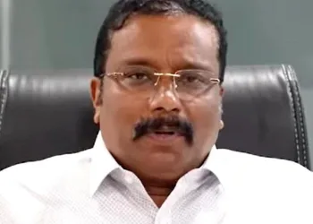 চৰকাৰৰ নীতি সমালোচনা কৰি নিলম্বিত জ্যেষ্ঠ আইএএছ বিষয়া বি অশোক